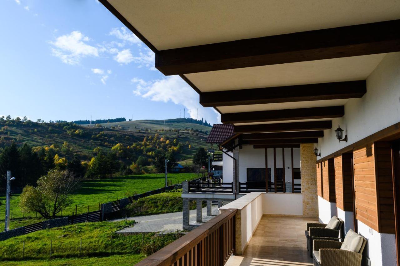 Chalet First Hill Gura Humorului Bagian luar foto